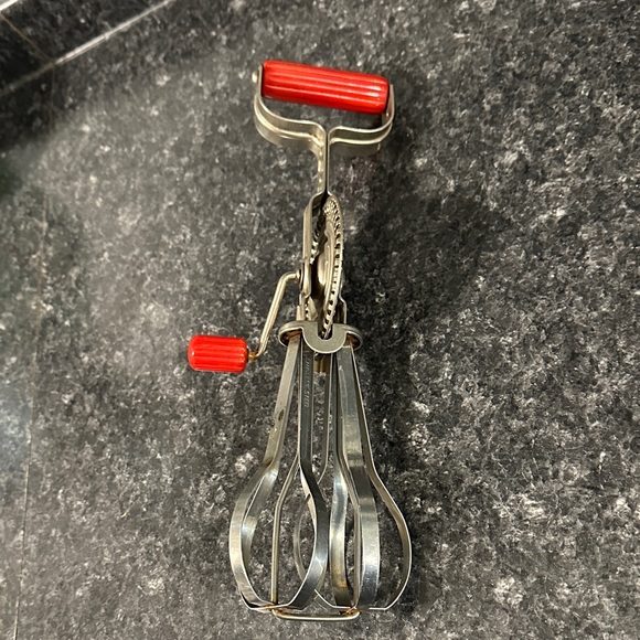 Vintage Stainless Steel Hand Mixer with Red Handle - Picture 3 of 7